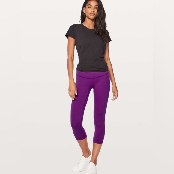 lululemon athletica Pants - 🤩🦄RARE Lululemon “Wunder Under Crop III” Full-On Luon 21"
Tender Violet